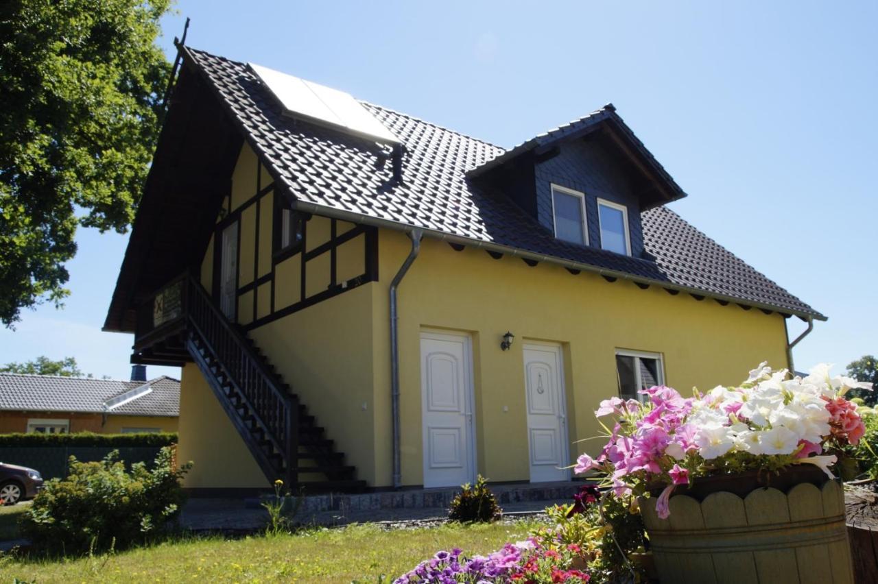 Ferienwohnungen Am Roten Nil 吕本 外观 照片